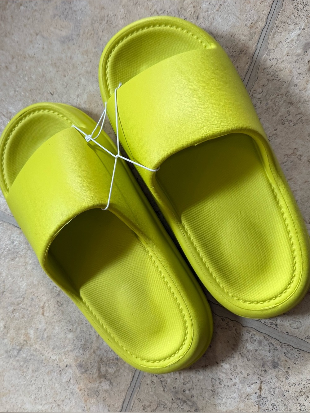 Women’s Cloud Slides - Plush Dream in Lime Green